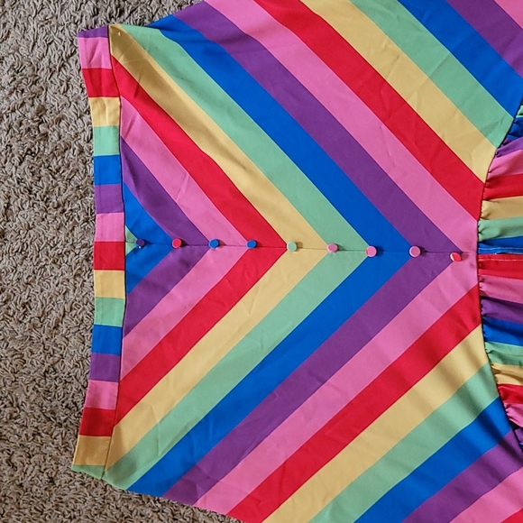 Rainbow skirt!!  🌈 - Picture 2 of 6